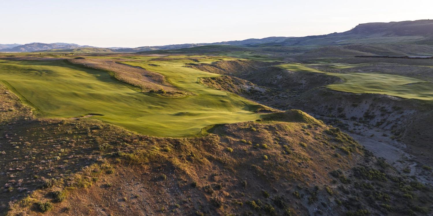 SCARECROW AT GAMBLE SANDS NAMED BEST NEW COURSE  BY GOLF DIGEST AND SPORTS ILLUSTRATED