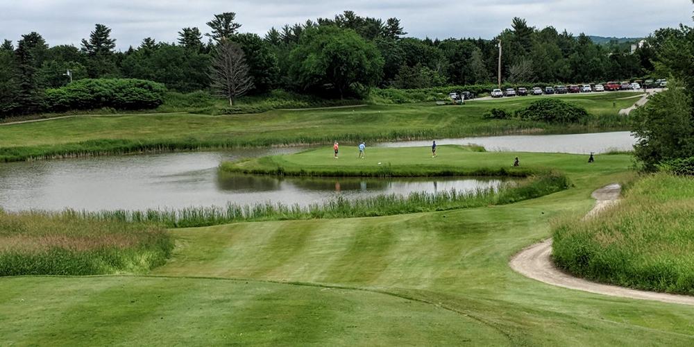 Fox Ridge's memorable island green