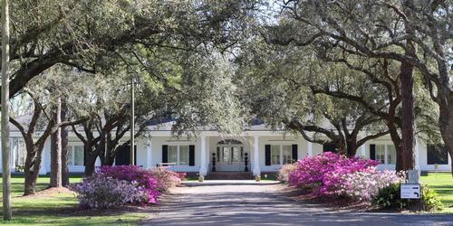 Ellendale Country Club