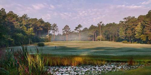 The Lakes Country Club