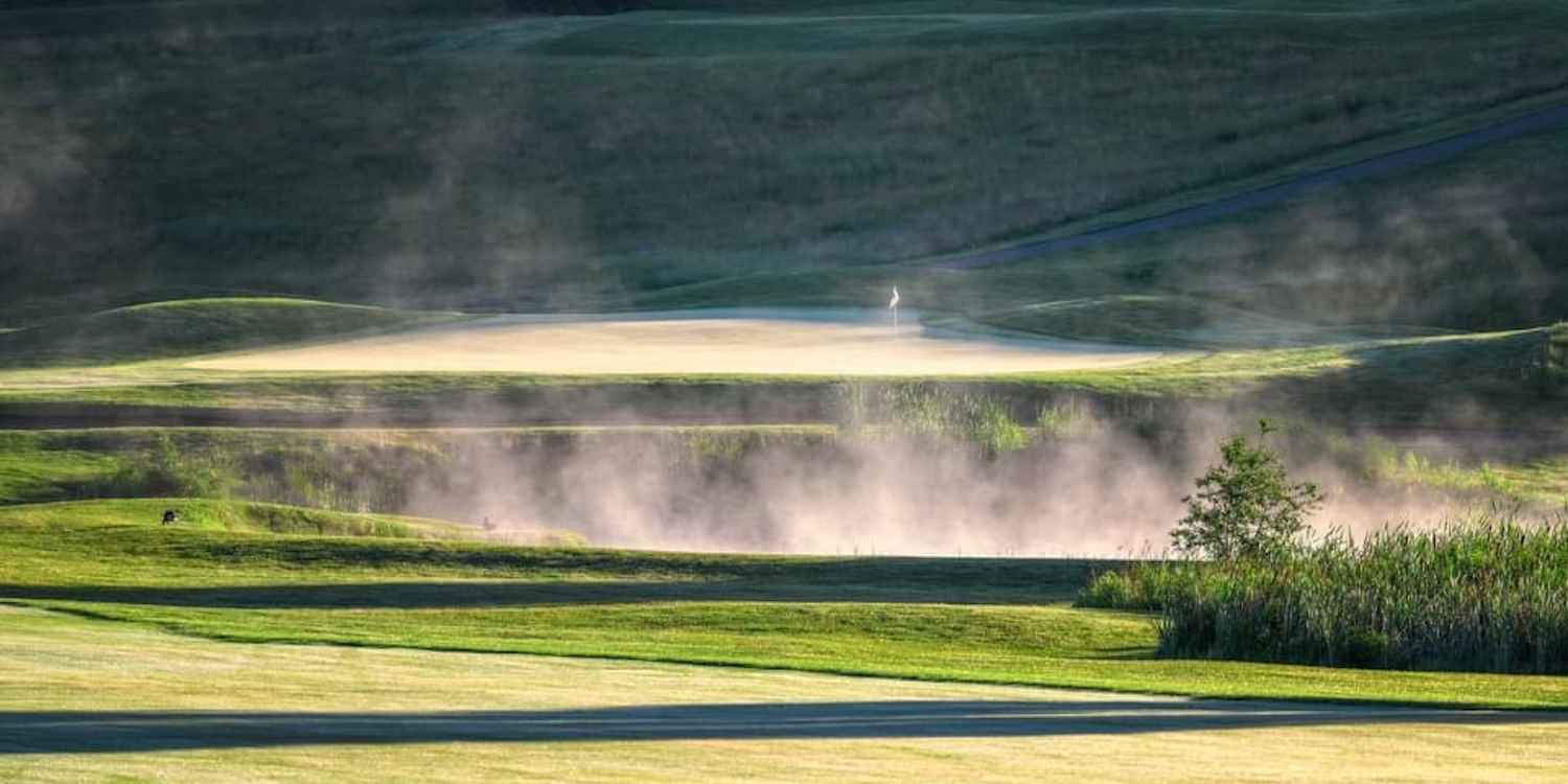 Oak Shadows Golf Club