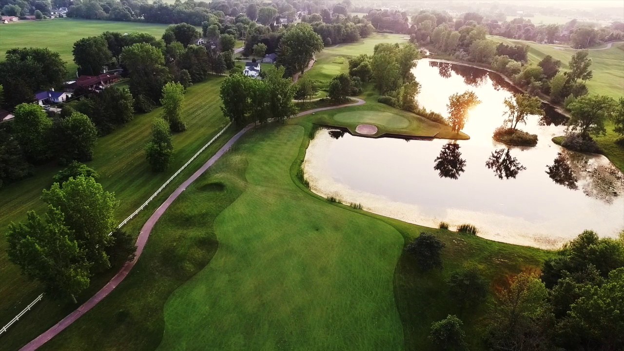 apple-mountain-golf-course-fly-over